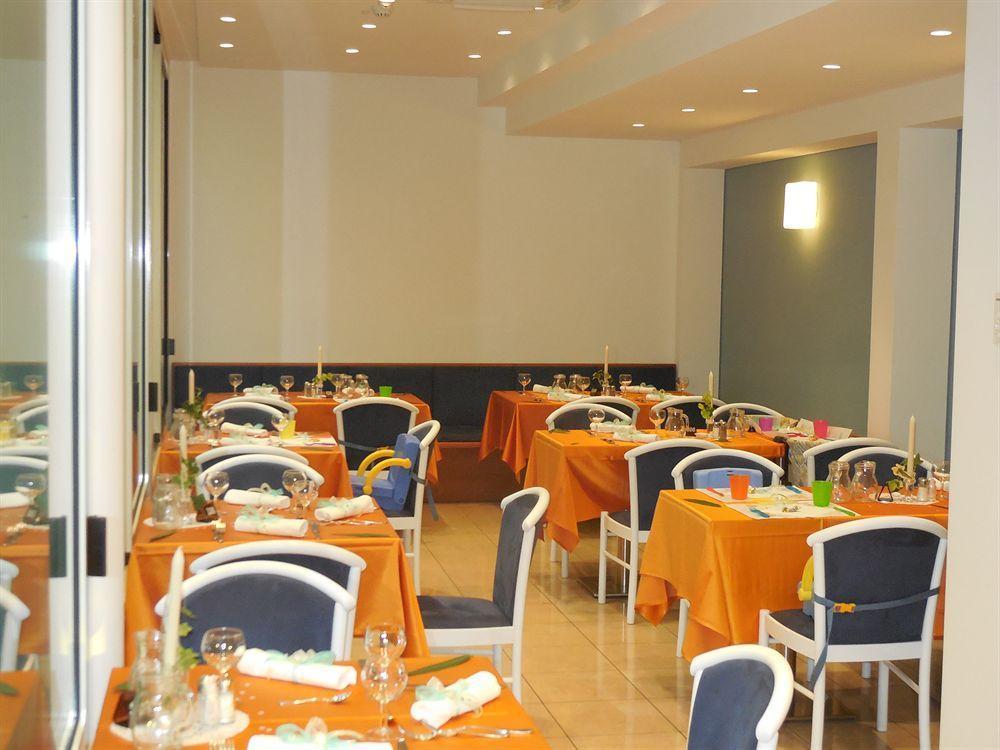 Hotel Smeraldo Cesenatico Zewnętrze zdjęcie