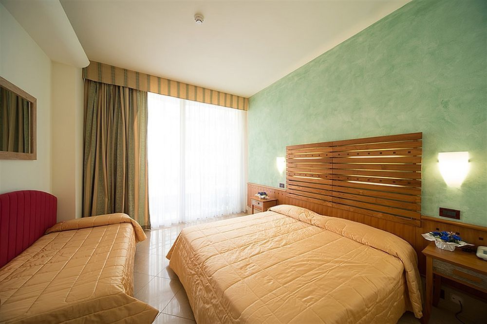 Hotel Smeraldo Cesenatico Zewnętrze zdjęcie